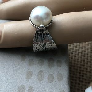 Silpada Nestled Pearl .925 Sterling Ring Sz 4.5